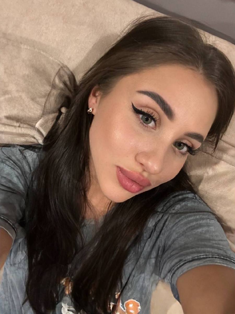 Girl Dana Candy