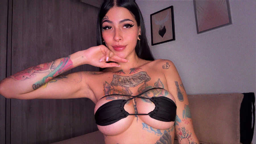 Sexy girl Eli Goth in Santo Andre