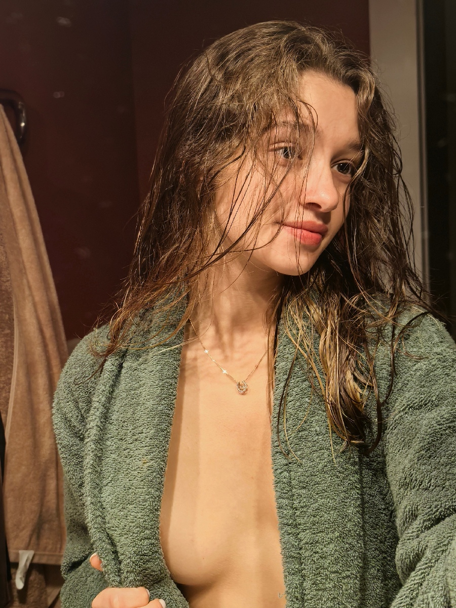Sexy photo Kiki